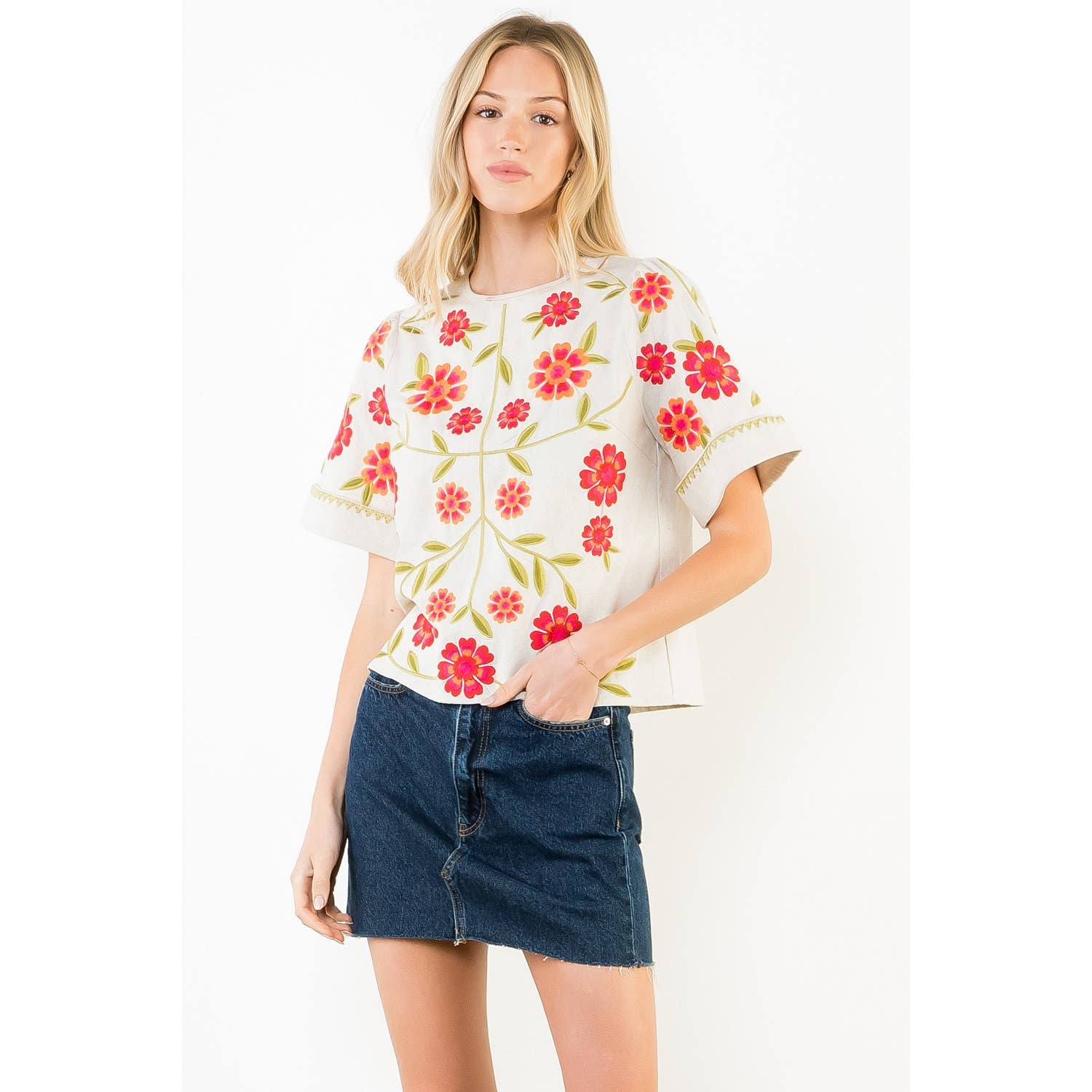 Short Sleeve Floral Embroidery Detail Top