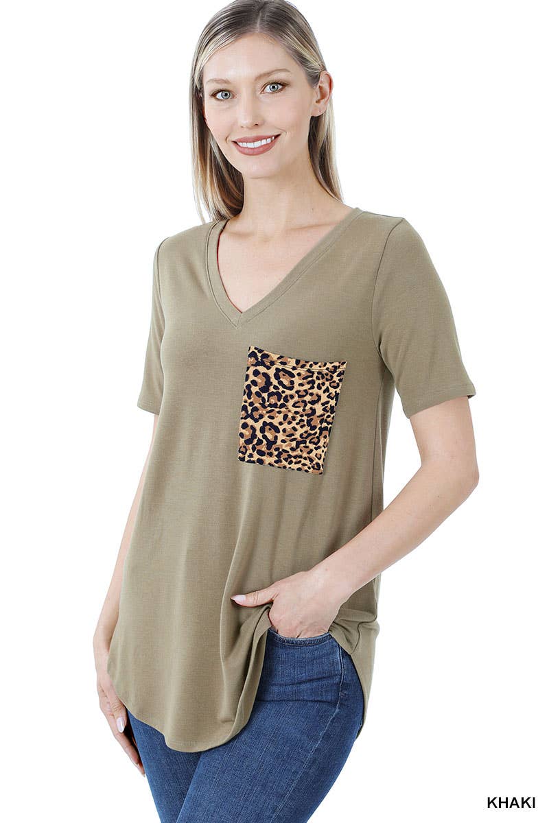 ..SI-16162 Short Sleeveless Leopard Print Pocket Top
