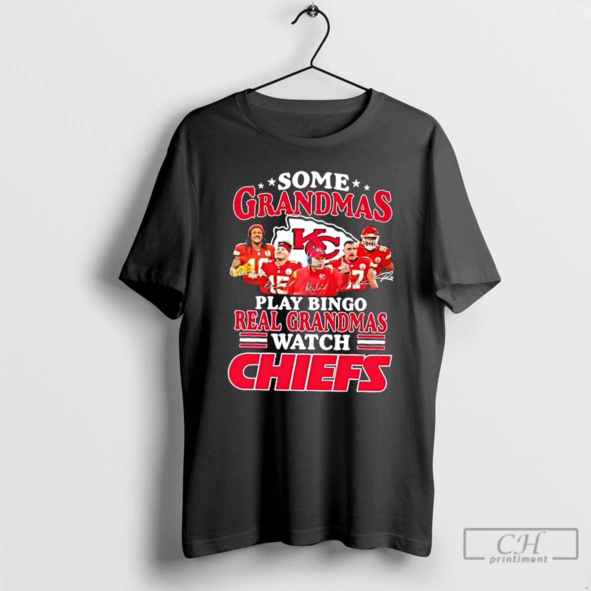 Classic Some Grandmas Play Bingo Real Grandmas Watch Coach Andy Reid And Players Kansas City