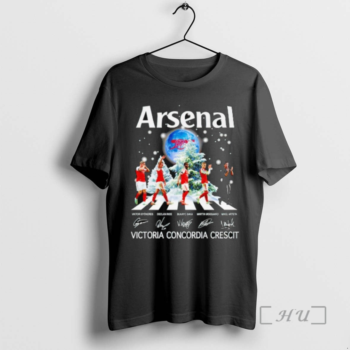 Limited Edition Arsenal Fc Victoria Concordia Crescit Signature Abbey Road Tee Shirt Sweater