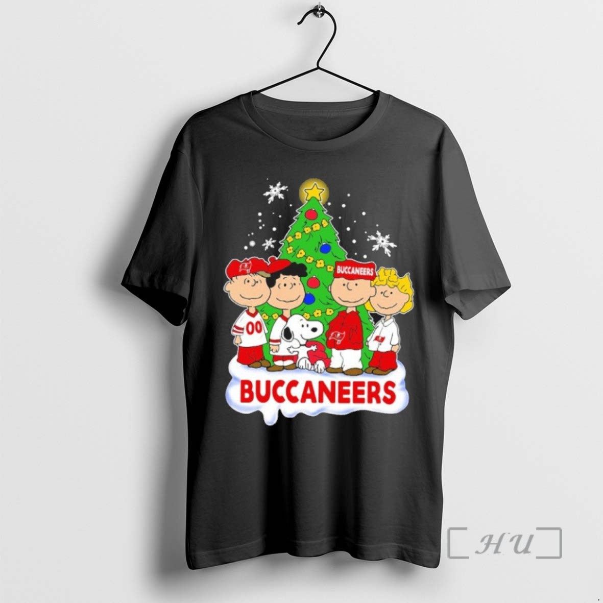Limited Edition Buccaneers Peanuts With Friends Christmas Tee Shirt Sweater