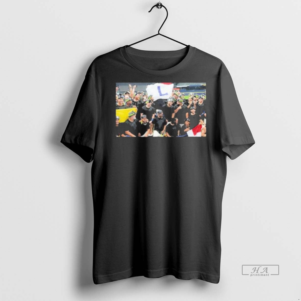 Official Milwaukee Brewers Flying The L Flag Photo Shirt
