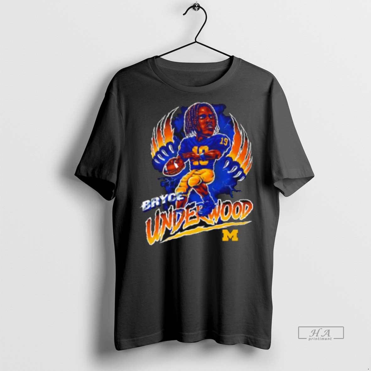 Official Trendy Bryce Underwood Michigan Wolverines Underwood Cartoon Tee Sweater