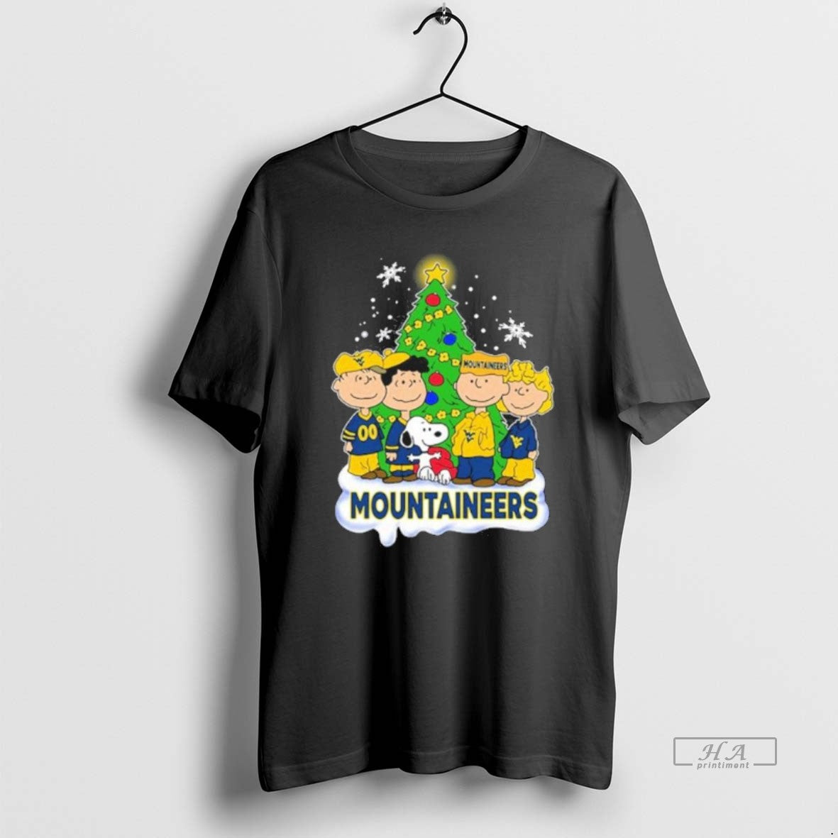 Official Trendy West Virginia Mountaineers X The Peanuts Merry Christmas