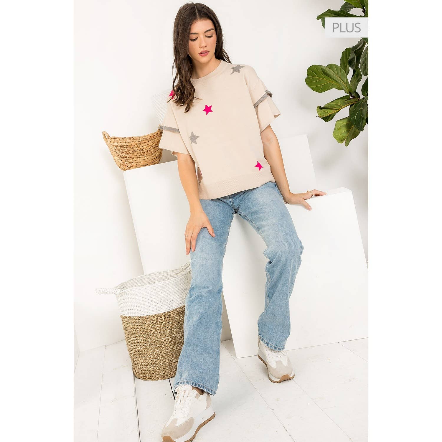 /Size Xl/ Star Pattern Ruffle Short Sleeve Knit Top in Cream