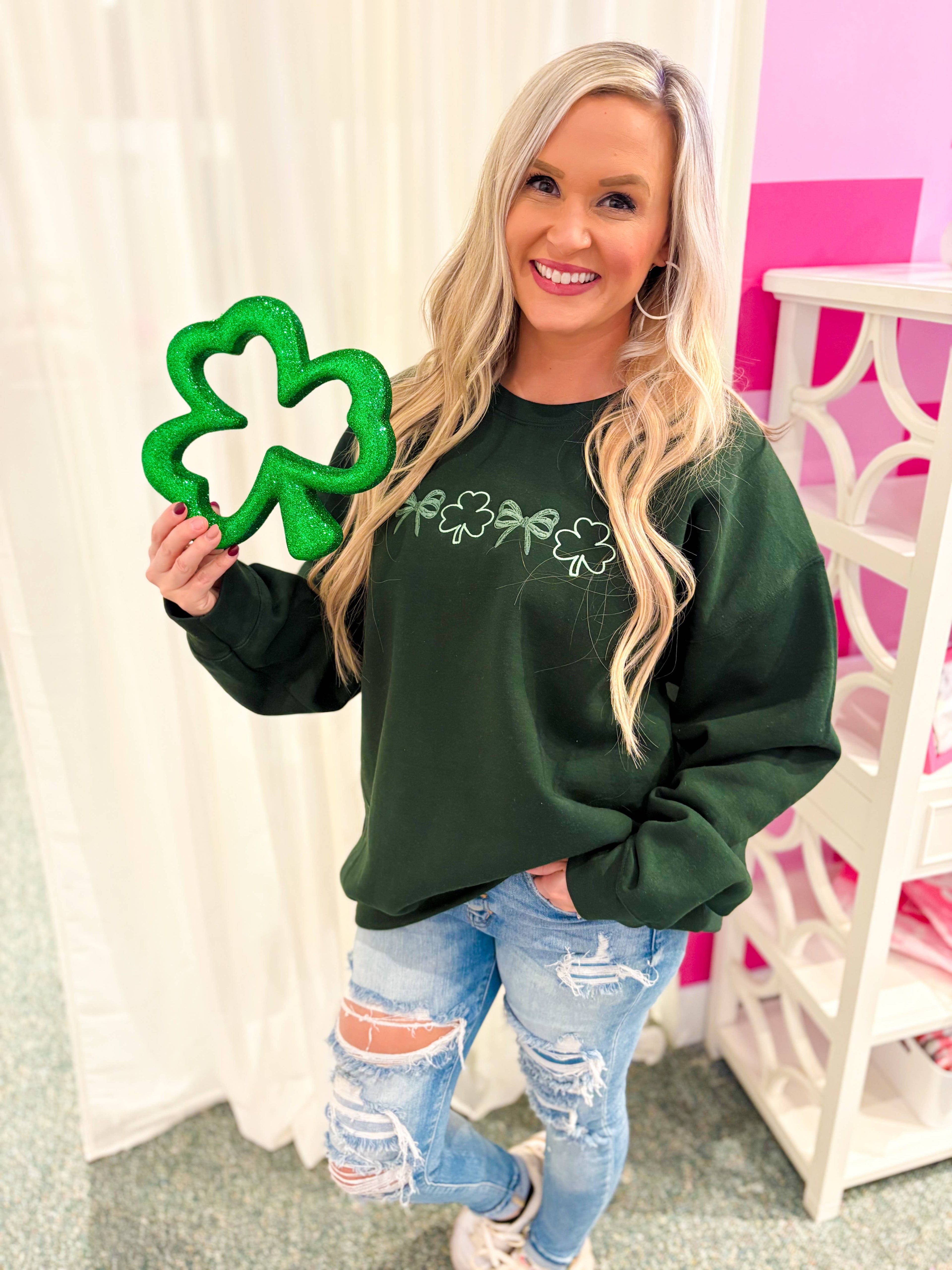 Dainty Bow + Clover Embroidered Crewneck | Sweatshirt