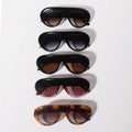Women's Bold Aviator Style Sunglasses