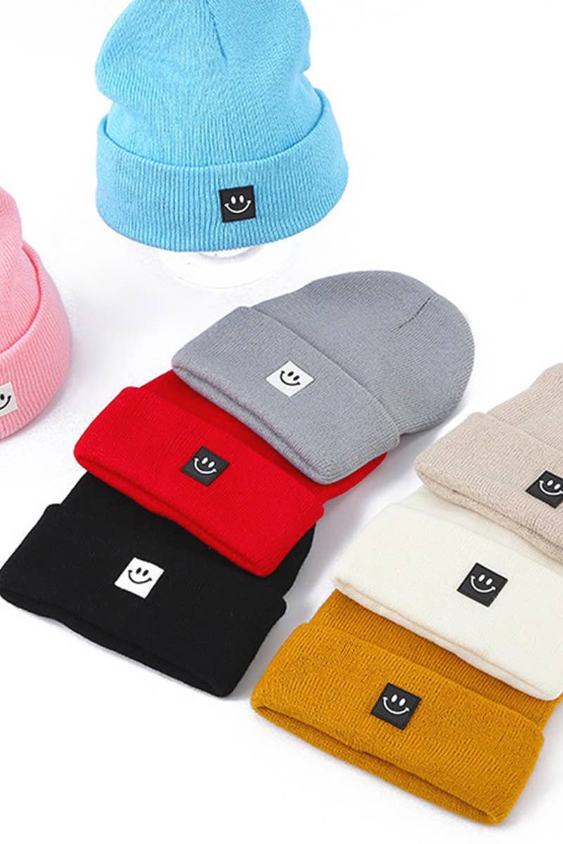 ..Patch Beanies / Solid Beanies