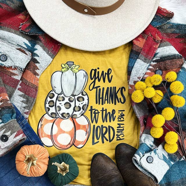 Give Thanks To the Lord Everyday Tee