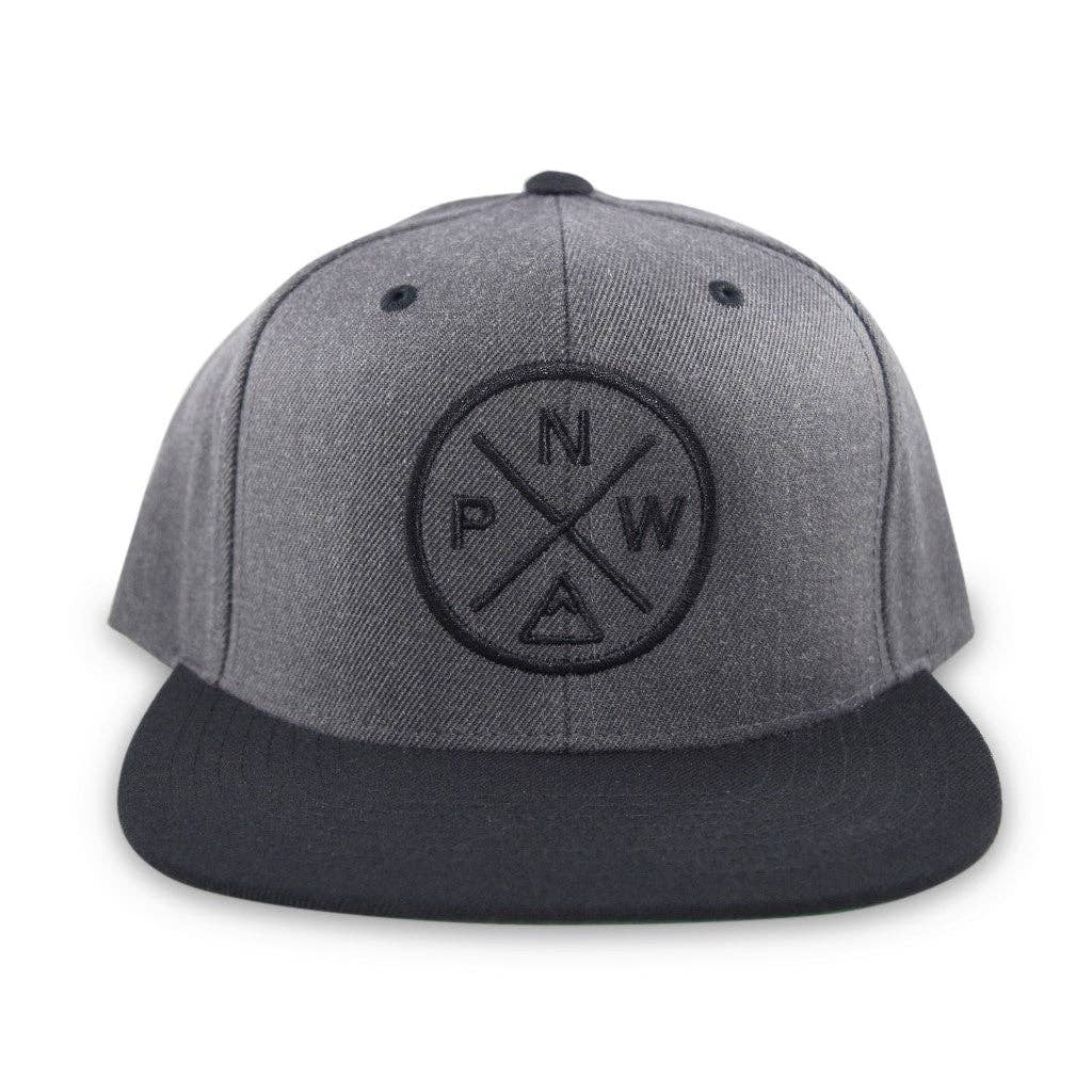 The Classic Snapback Unisex