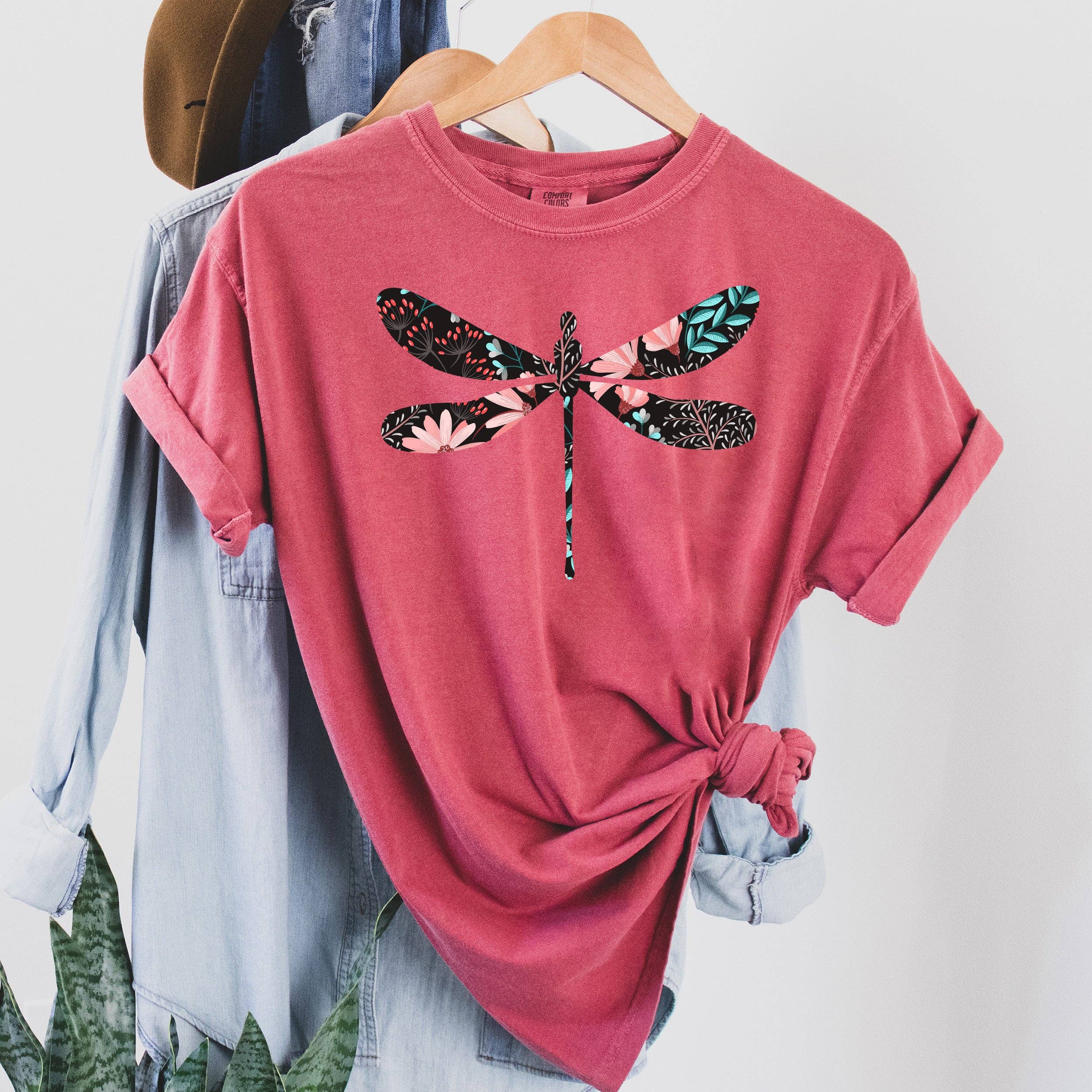 Floral Print Dragonfly Bk T-Shirt