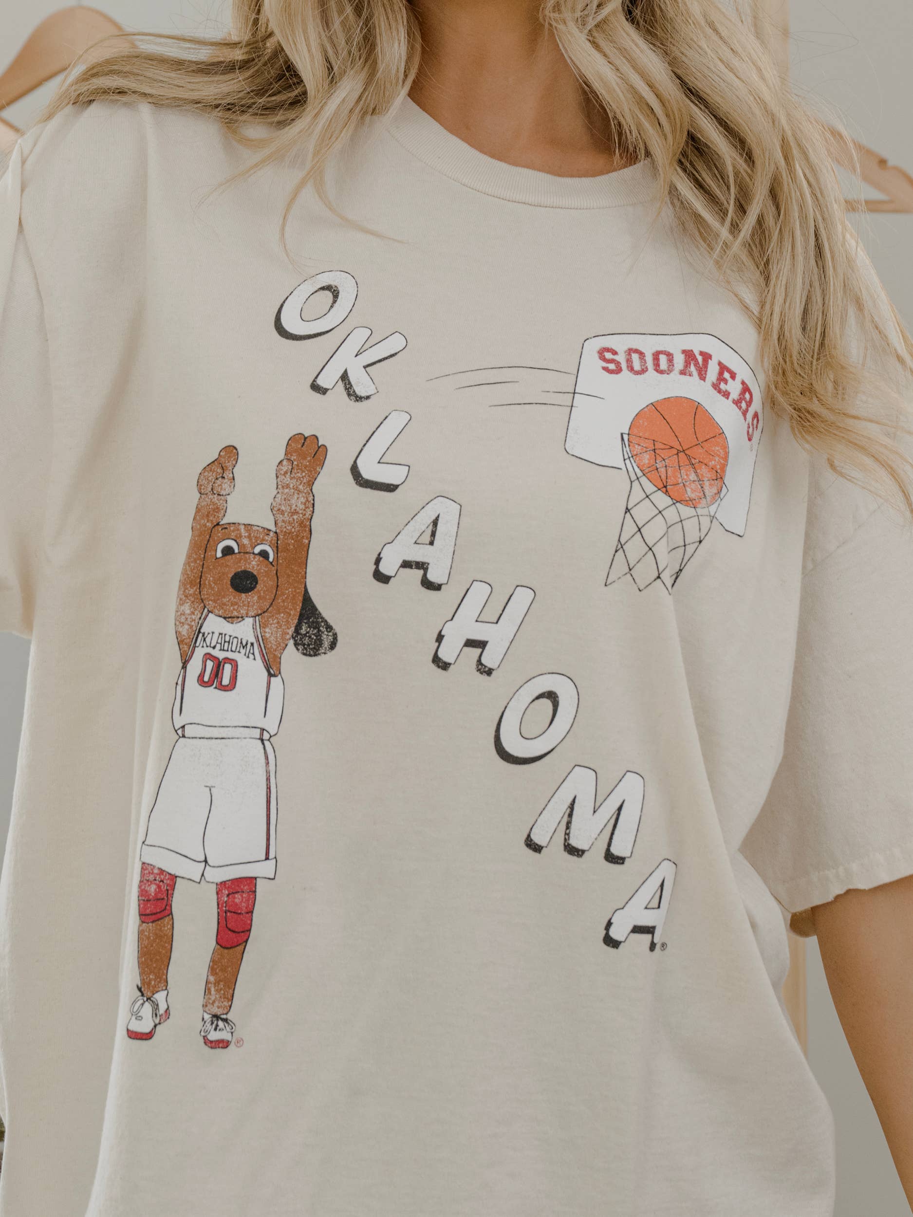 Ou Sooners Retro Basketball Off White Thrifted Tee