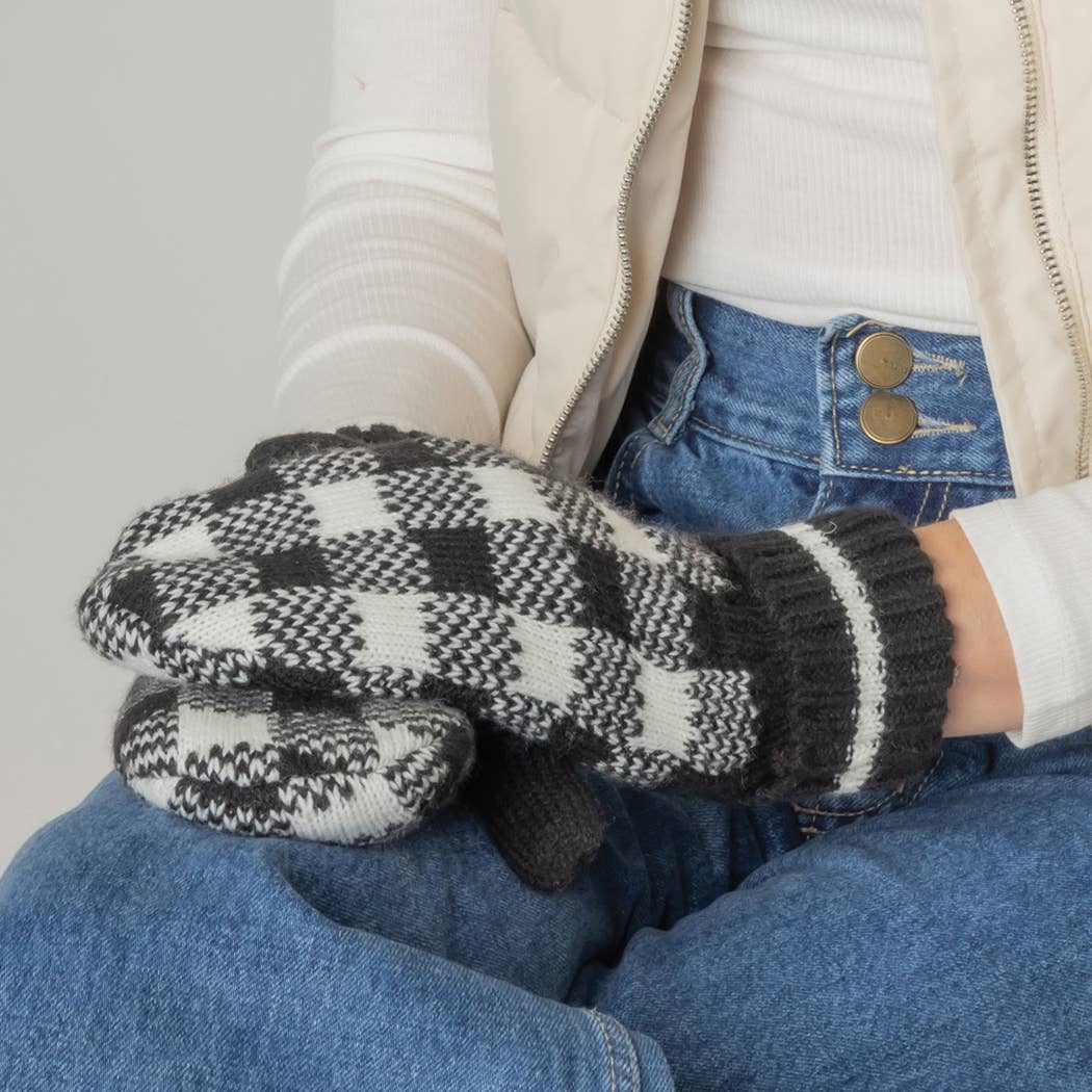 Winter Buffalo Plaid Pattern Mittens