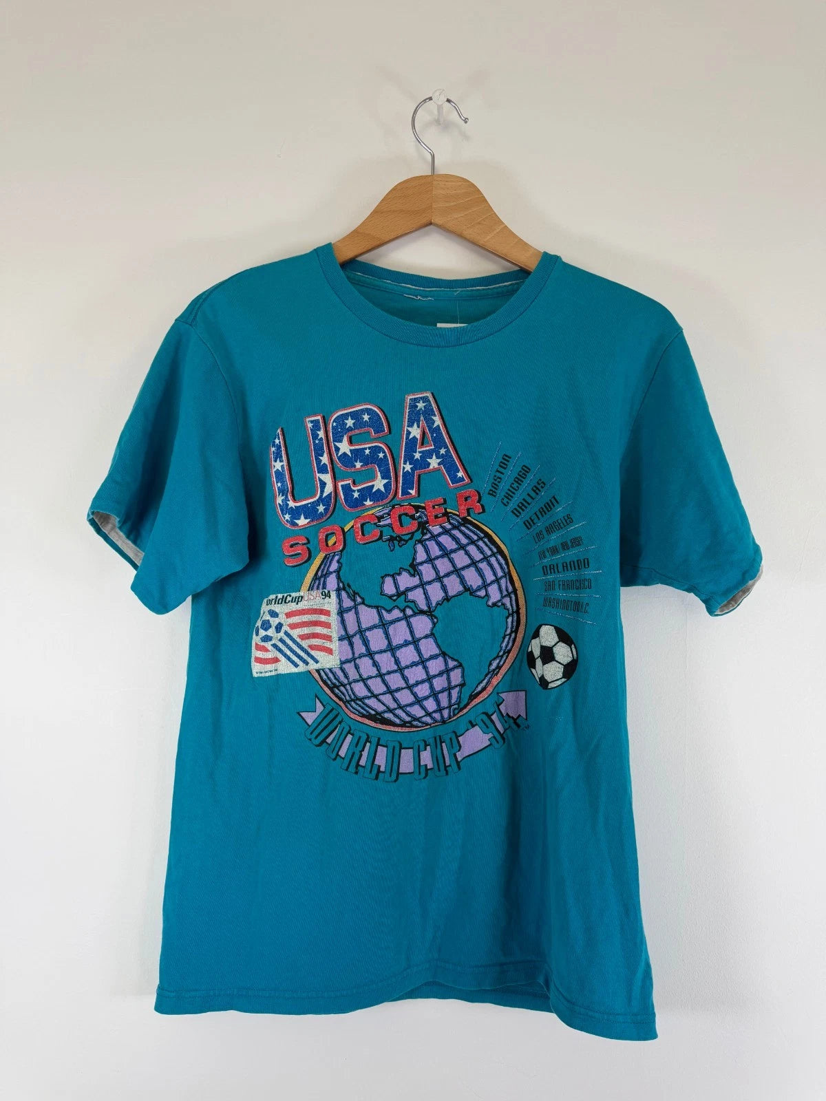 Vintage 90's World Cup Usa Football T-Shirt (Size: S/M)