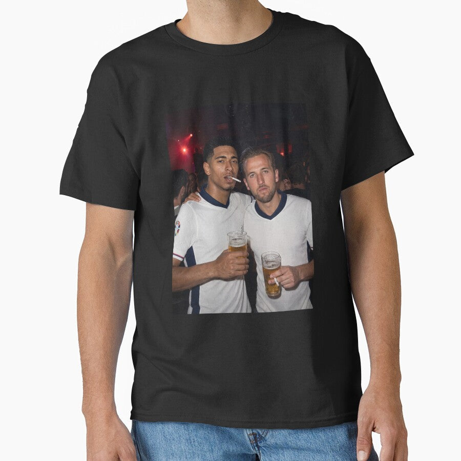 England Football Pub- Jude & Kane Middle Finger Funny by aridawstrusbbyg Unisex