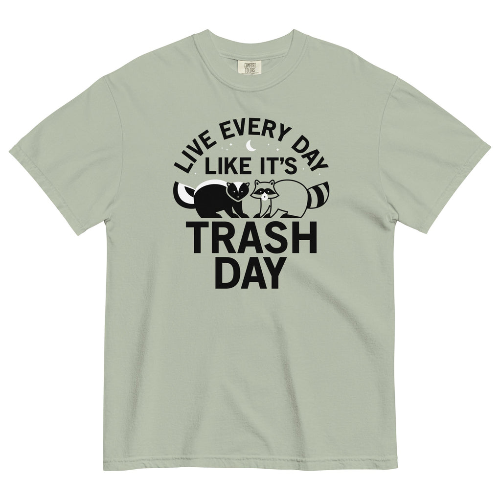 Live Every Day Like It's Trash Day Men's Relaxed Fit Tee