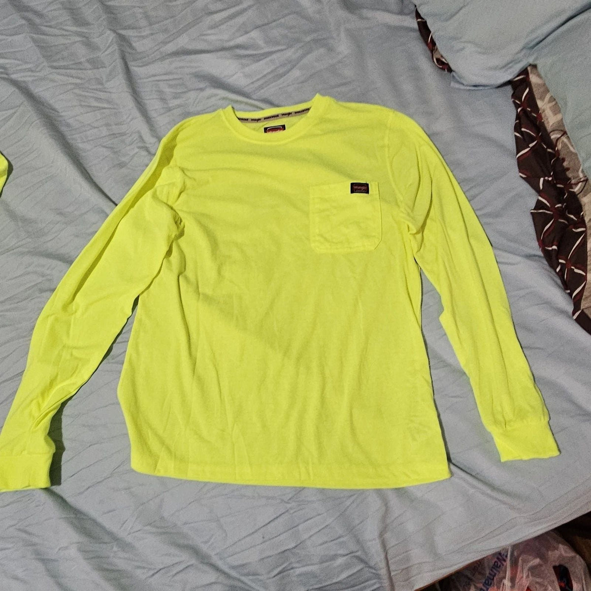 NEW Wrangler Workwear Men's Hi-Vis Yellow Long Sleeve Pocket MEd 38-40 Unisex