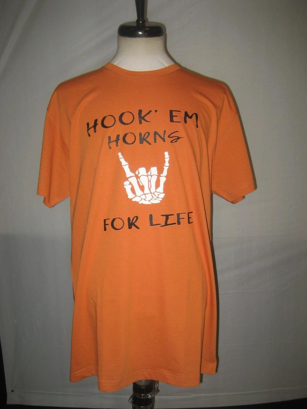TEXAS LONGHORNS " HOOK' EM HORNS FOR LIFE " UNISEX HALLOWEEN CUSTOM TEE SHIRT Unisex
