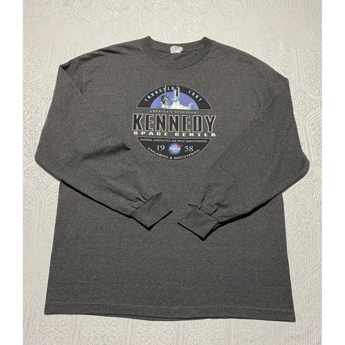Alstyle Kennedy Space Center NASA Long Sleeve Graphic Charcoal Gray XL Unisex