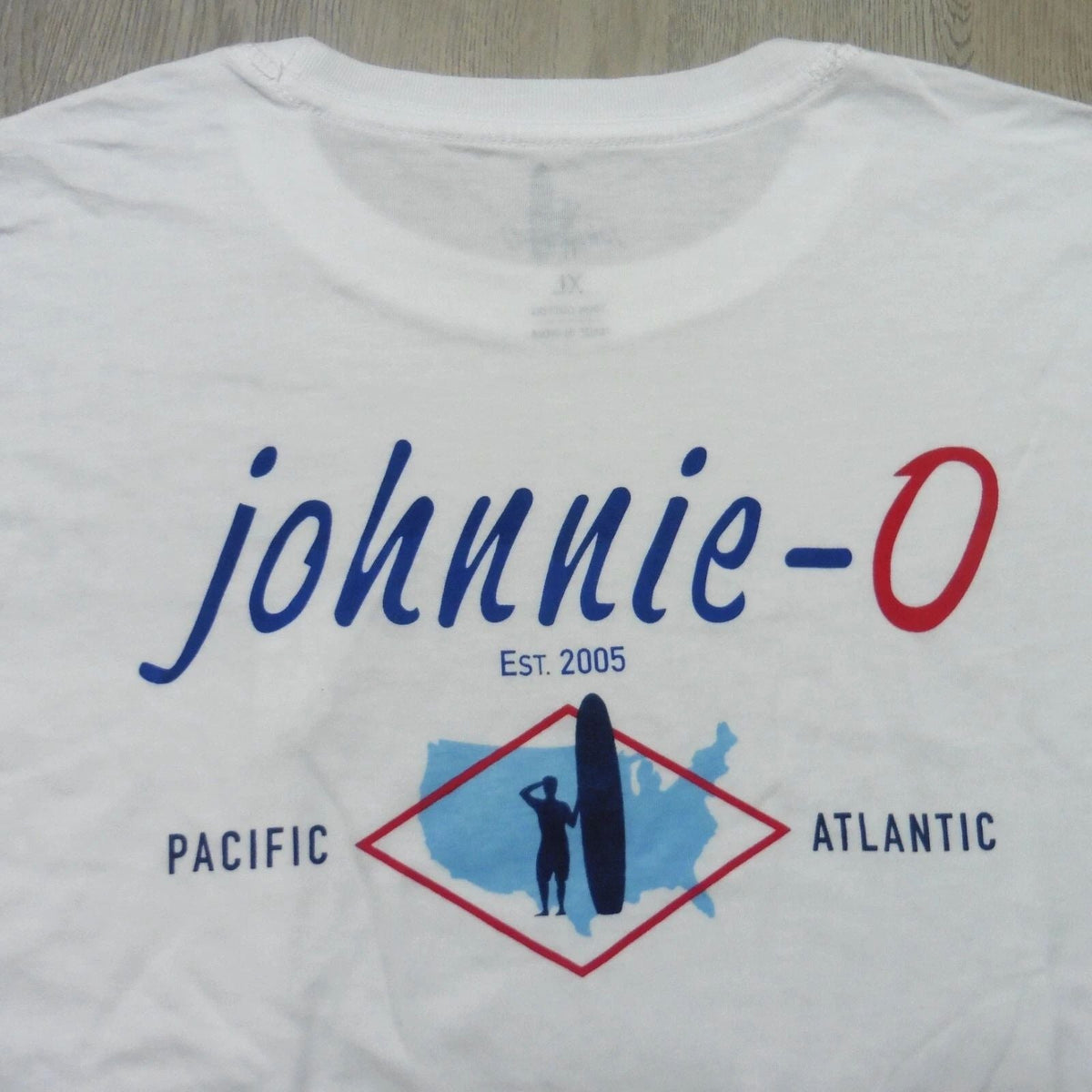 JOHNNIE O Mens XL T SHIRT COSTAL WAY WHITE GOLF PACIFIC ATLANTIC SURF Unisex