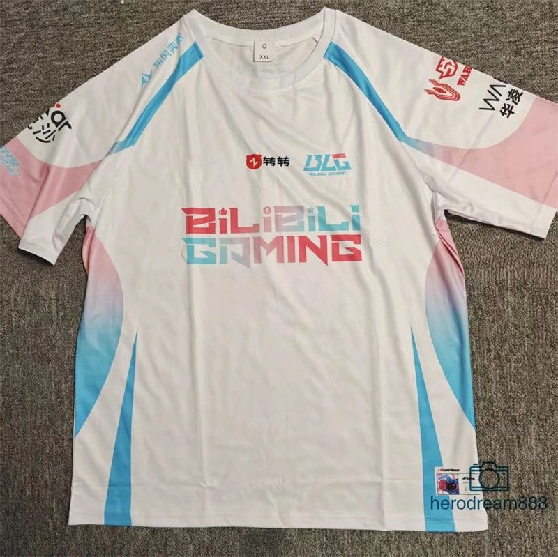 LOL 2026 BLG Champion Team LPL Uniform Tshirt Esport Bilibili Gaming TEE Unisex