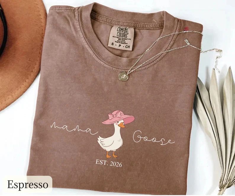 Mama Goose Funny Comfort Tee Mom Gift Mother's Day Cute Soft Unisex