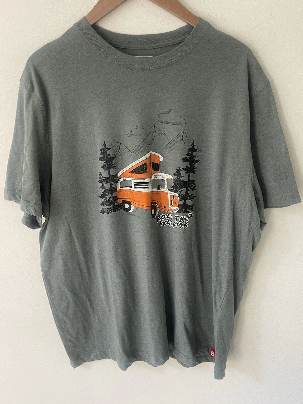 Colemans Road Trip Warrior T Shirt Mens XL Gray Travel Short Sleeve Camping Unisex