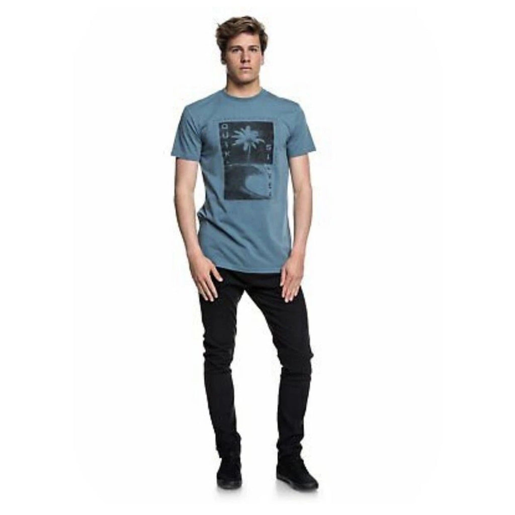 Quiksilver Destroyed Reality Tee Size Small Teal Blue Graphic Surfer NWT Unisex