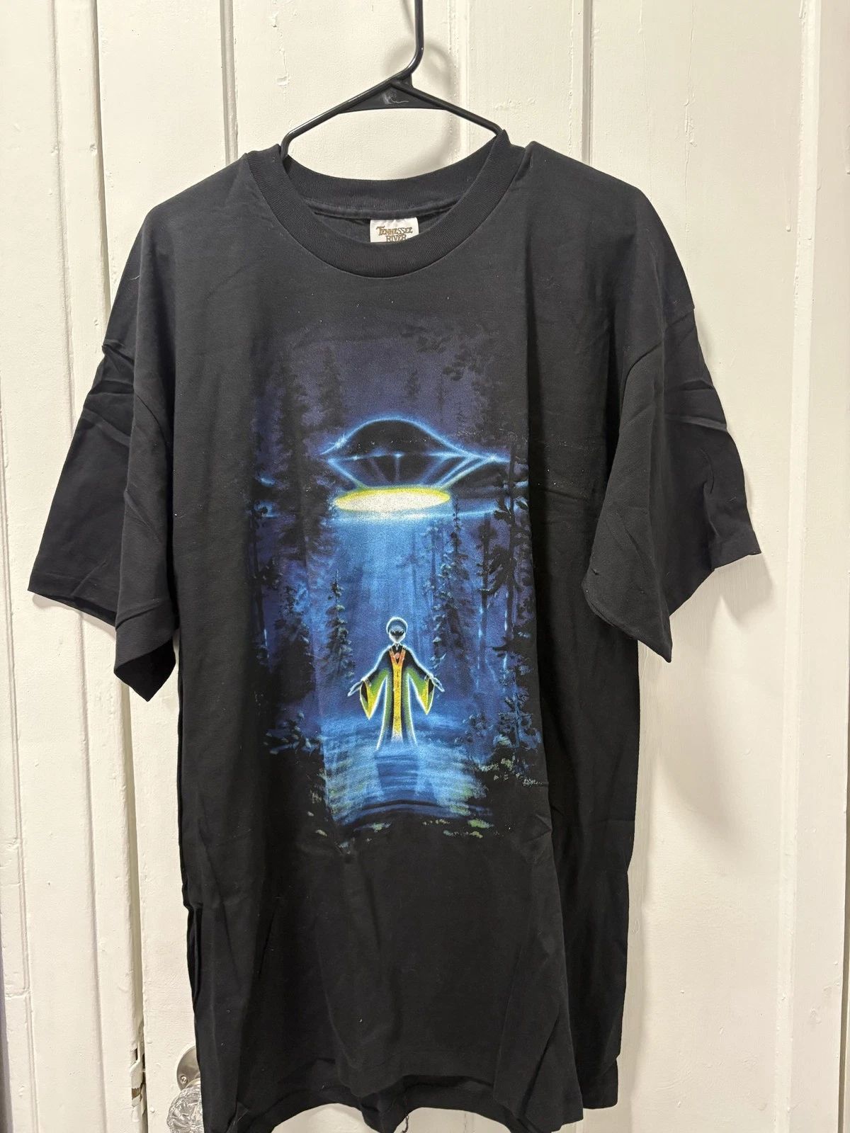 Vintage Alien Abduction Shirt Mens 2XL Black UFO Forest Graphic Tee 90s Unisex
