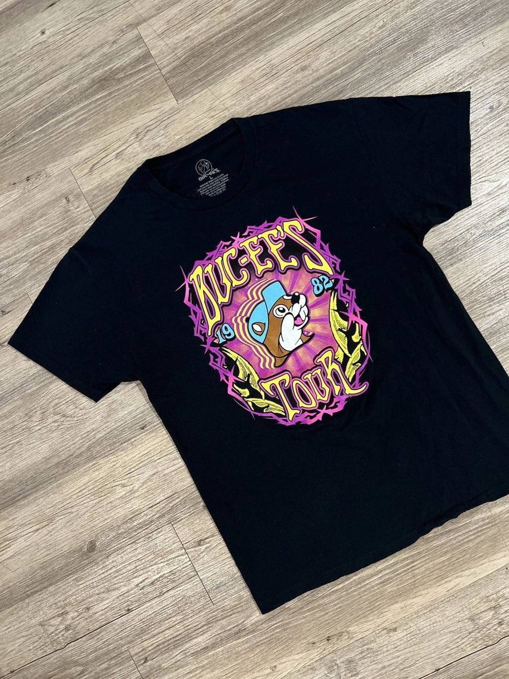 Shirt Graphic Tee Buc-ee's Parody Trendy Hipster Fashion Collection Unisex