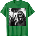 Sasquatch Bigfoot Cool Rock On Selfie With Ufo Alien Unisex Unisex