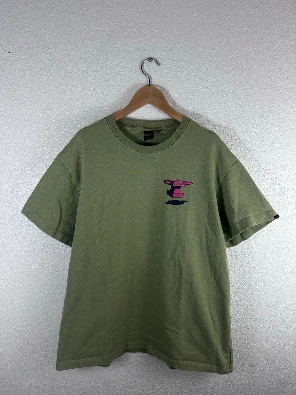 Deus Ex Machina T Shirt Mens Large Green Graphic Logo Customs Cartoon Unisex