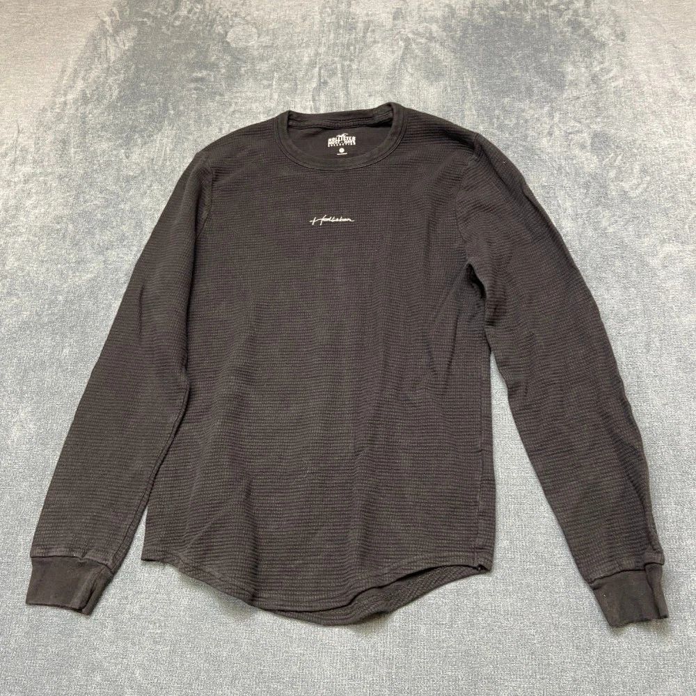 Hollister Must Have Collection French Terry Shirt Mens Medium Black Round Hem Unisex