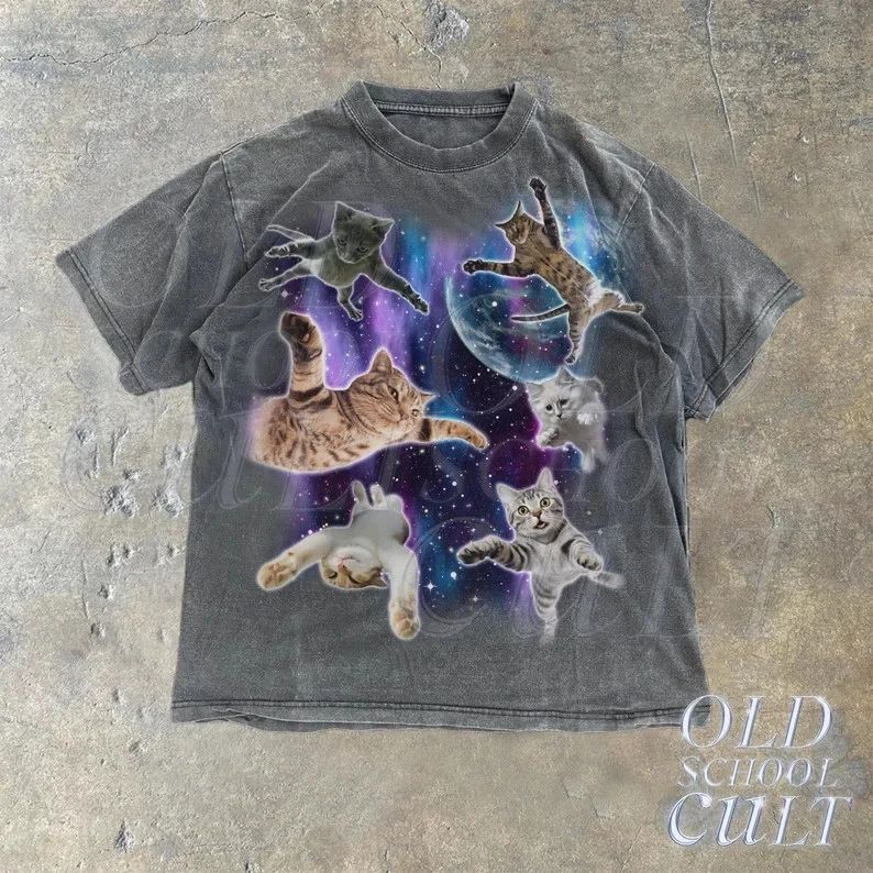 Cats Floating In Galaxy Vintage 90s , Retro Funny Full Size S-3XL Unisex