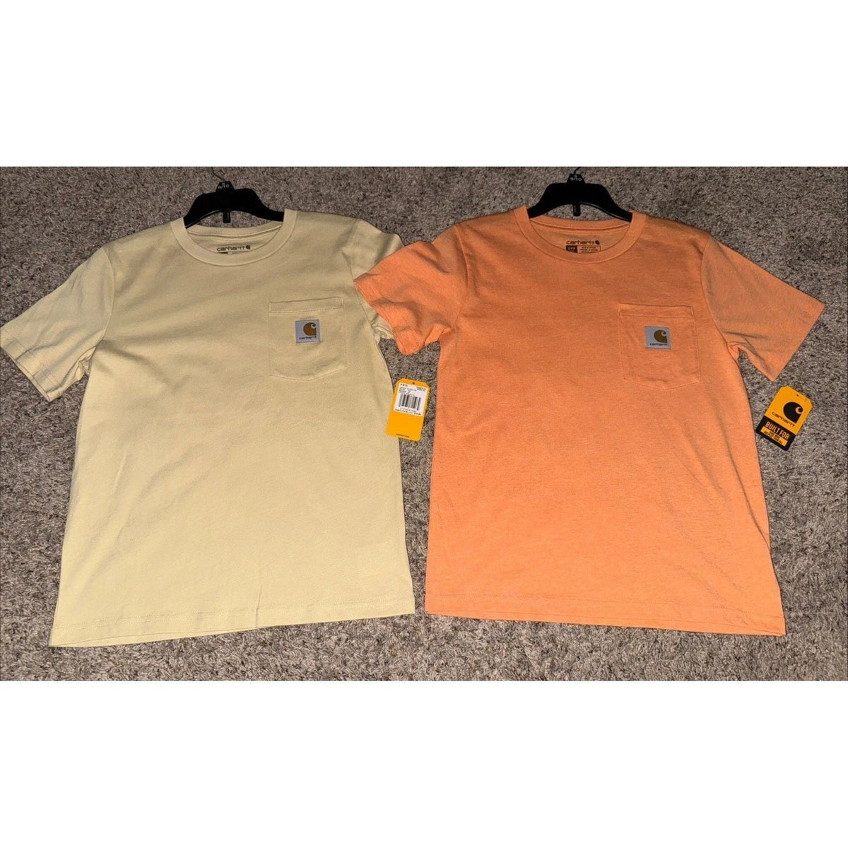 2 Carhartt Short Sleeve Loose Fit Graphic s Hunting Dogs/Deer S Youth Unisex