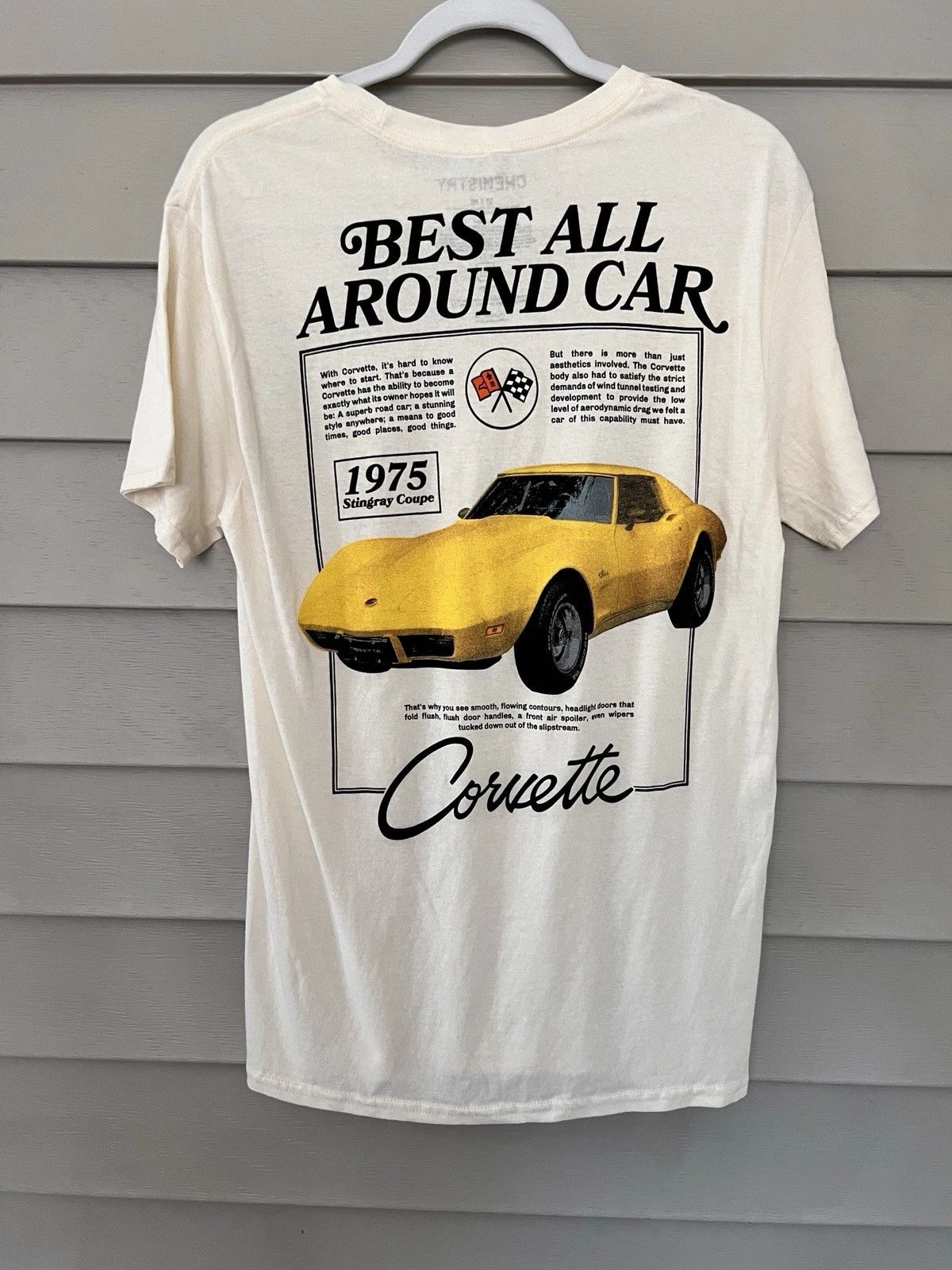 Corvette Shirt Mens Medium Beige Crew Neck Short Sleeve Graphic Stretch Pullover Unisex