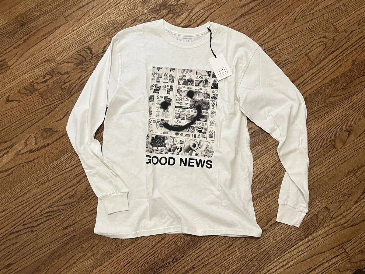 SALT SURF Smiley Face Good News Long Sleeve Shirt Size Medium - NWT Unisex