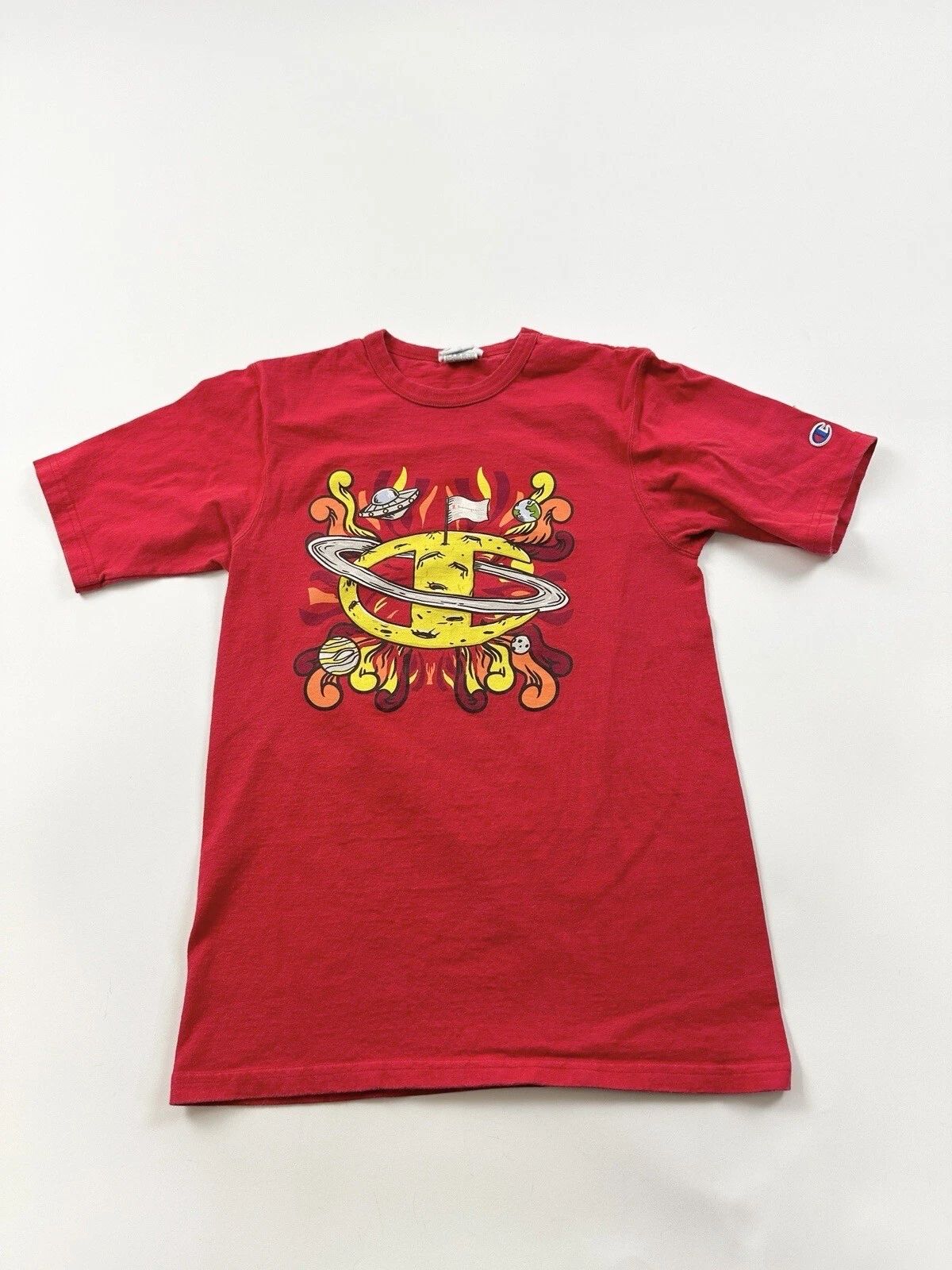 Champion Shirt Men’s Small Red Short Sleeve Outer Space UFO Unisex
