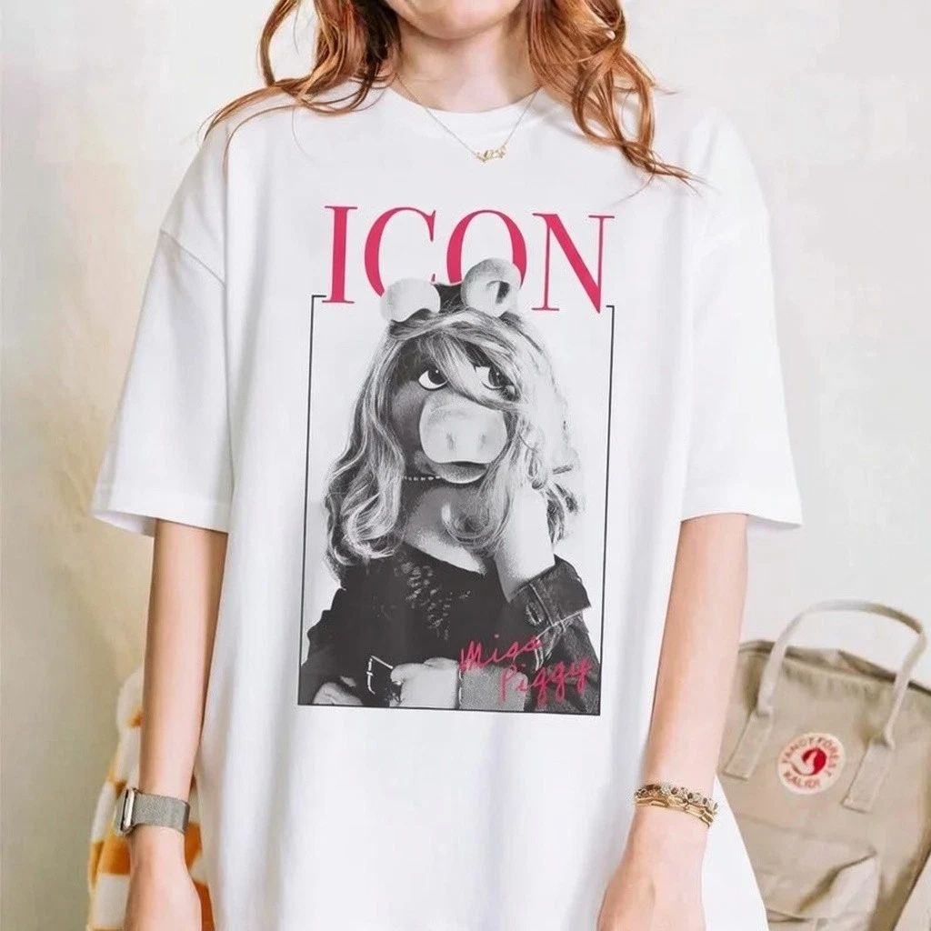 Vintage Cartoon Icon – Magazine Style Funny Tee for Girls Trip Unisex