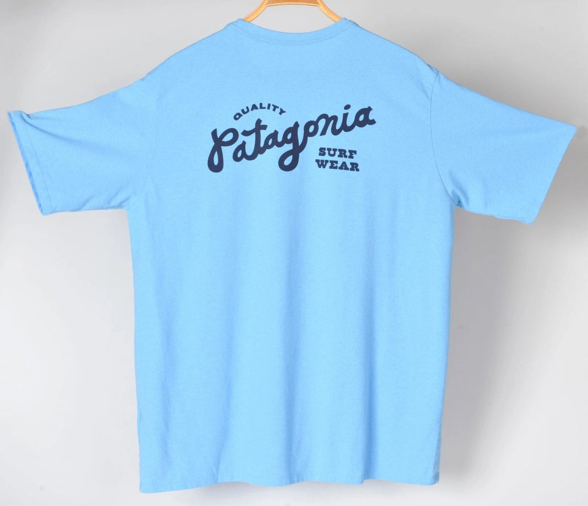 Patagonia Quality Surf Pocket Responsibili-Tee Logo Shirt Blue Men's Large Unisex