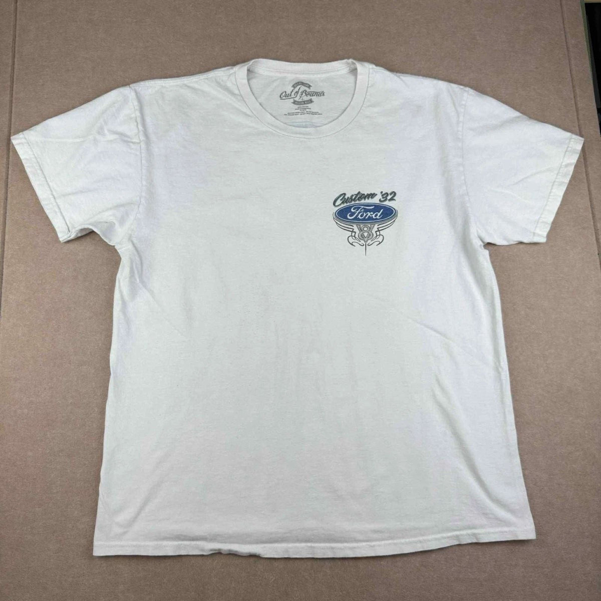 Y2K Ford Men L White Hot Rod American Road Legend Car Graphic Tee Unisex